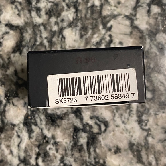 MAC Powder Kiss Matte Eyeshadow in These Bags Are Designer - Picture 9 of 9